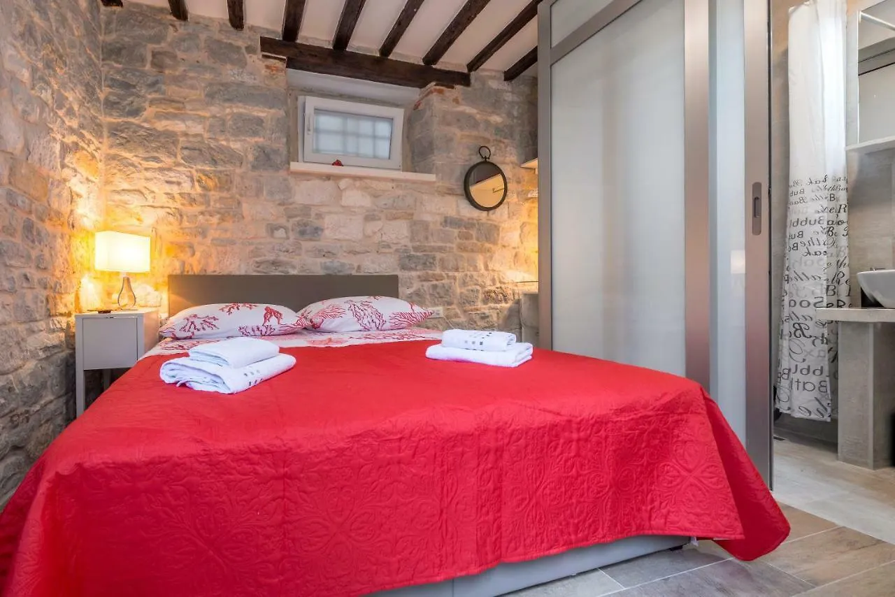 Apartments & Rooms Dujam 4*, Split Croatia