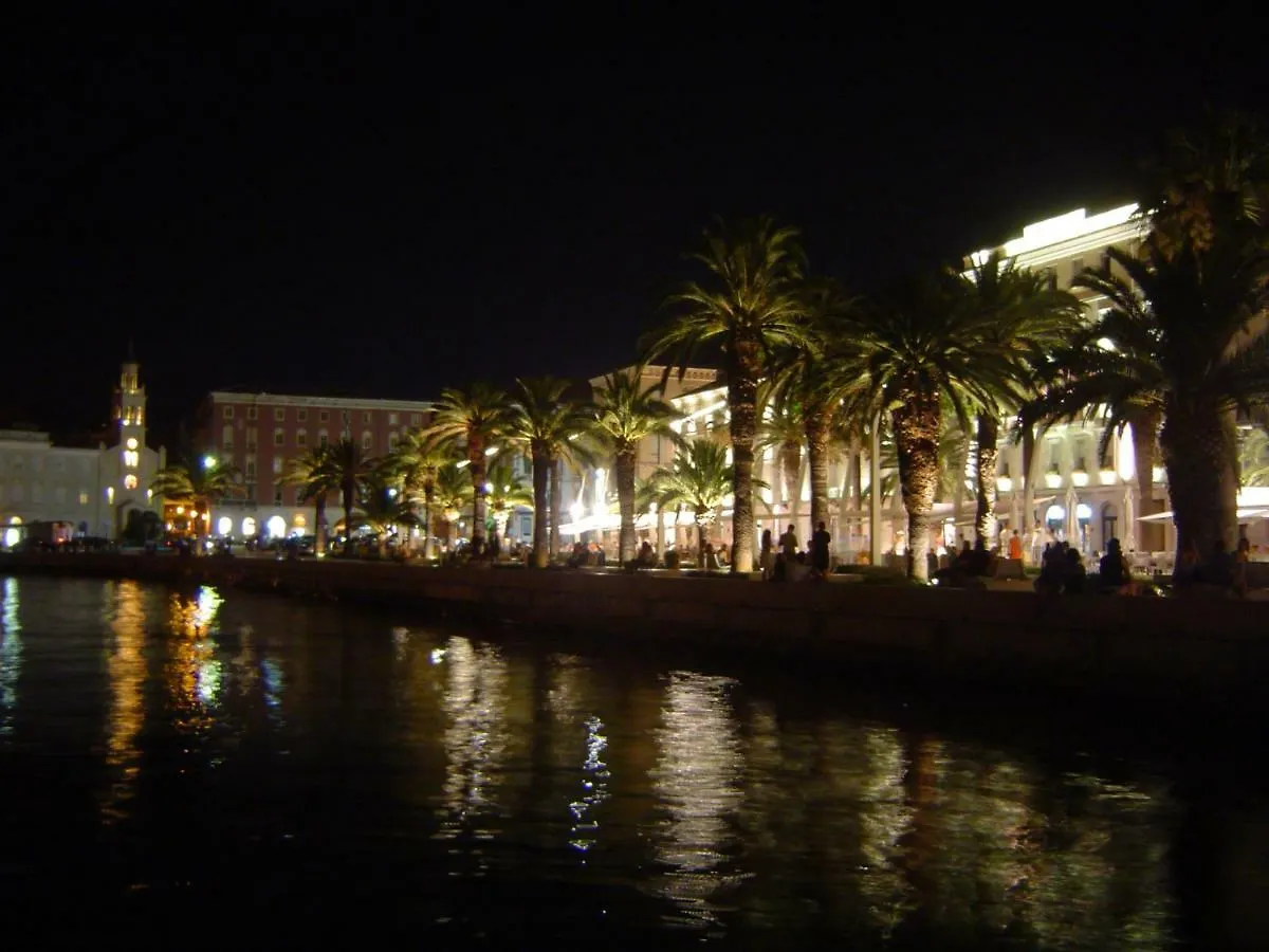 Apartments & Rooms Dujam Split