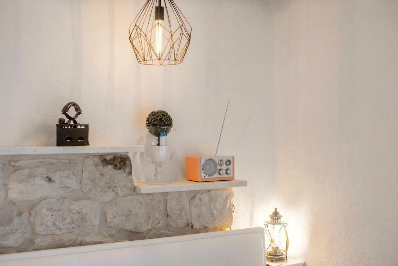 Guest house Apartments & Rooms Dujam Split